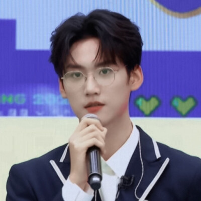 To
我喜欢他 四处碰壁 但却依然勇往直前的样子