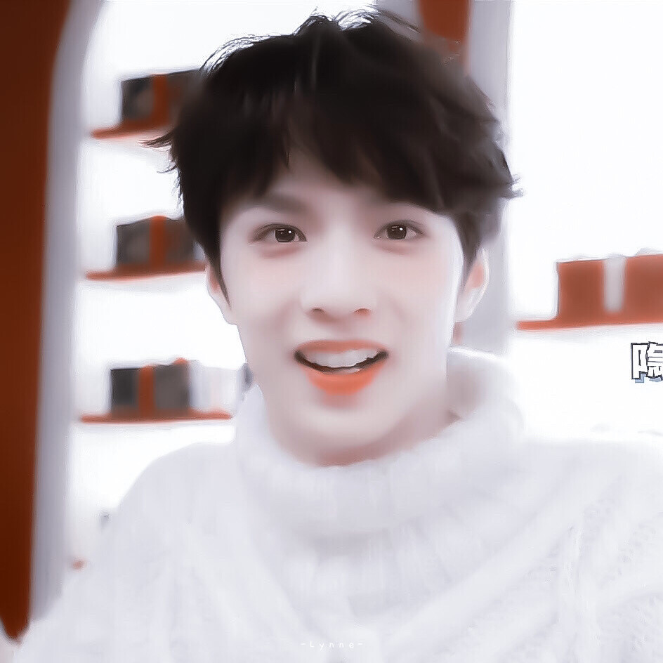 • 刘耀文
· Lynne