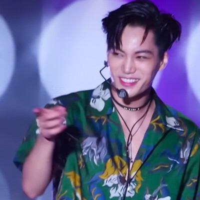 金钟仁可二改.
注明沈辞/id.
改了d我