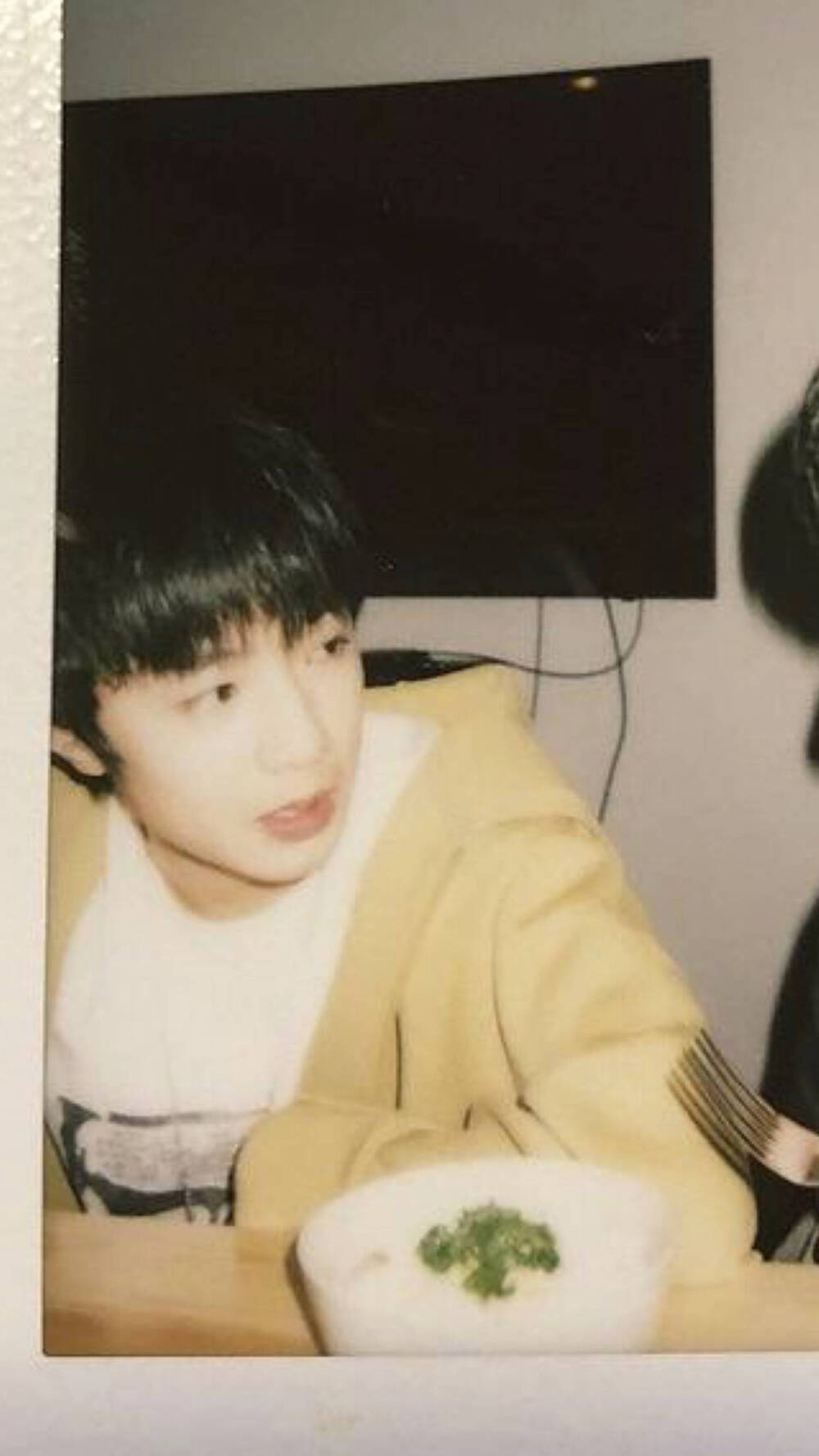 刘耀文 1拍立得
“凛冬散尽 星河长明