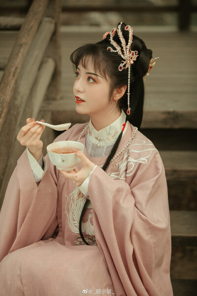 古风唯美汉服写真美女来自其他网站侵权删