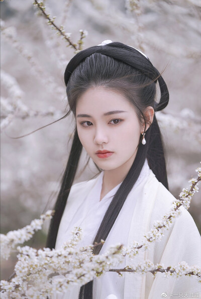 古风唯美汉服写真美女来自其他网站侵权删