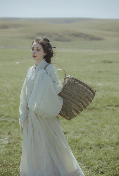 古风唯美汉服写真美女来自其他网站侵权删