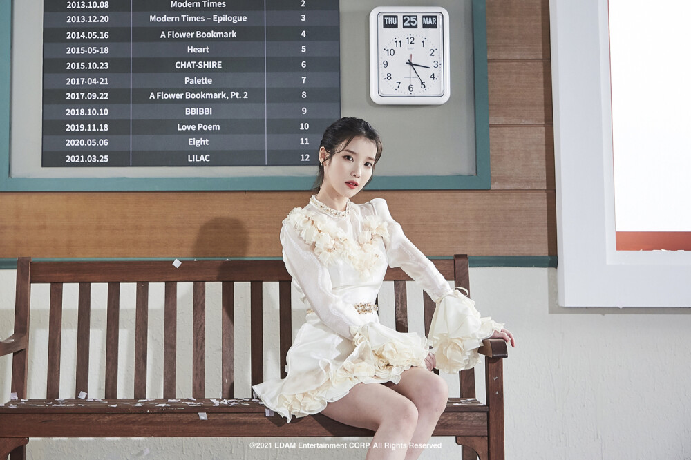 IU李知恩
IU 5th Album ’LILAC’