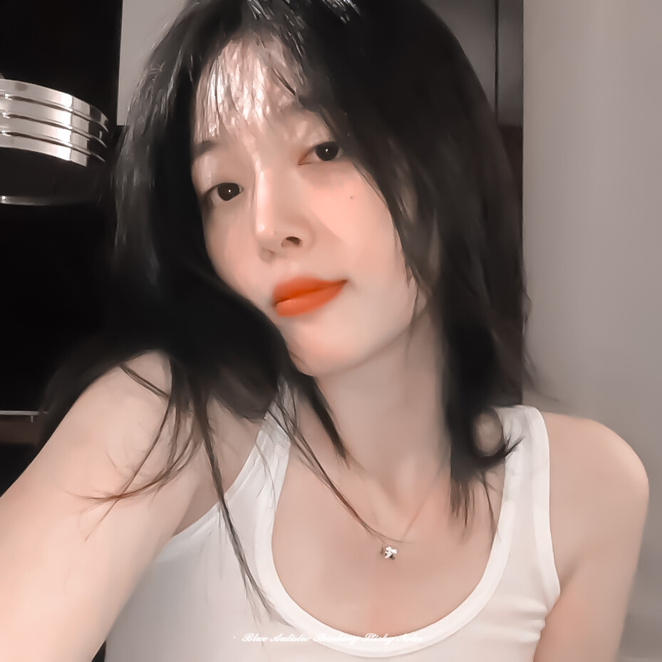 ◦ 漂 亮 不 是 原 罪 · 崔 雪 莉