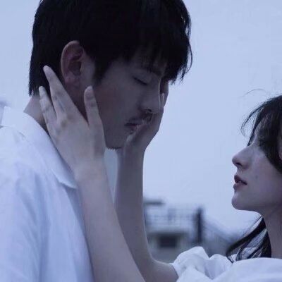 都快忘了你笑起来有多好看