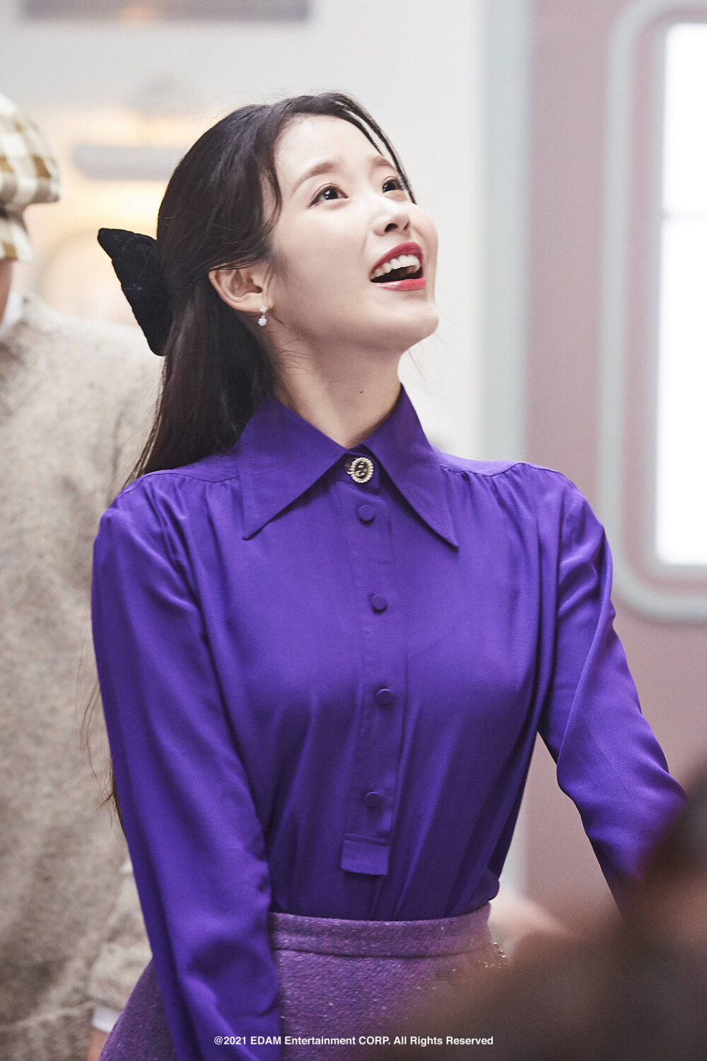 IU 〈LILAC〉