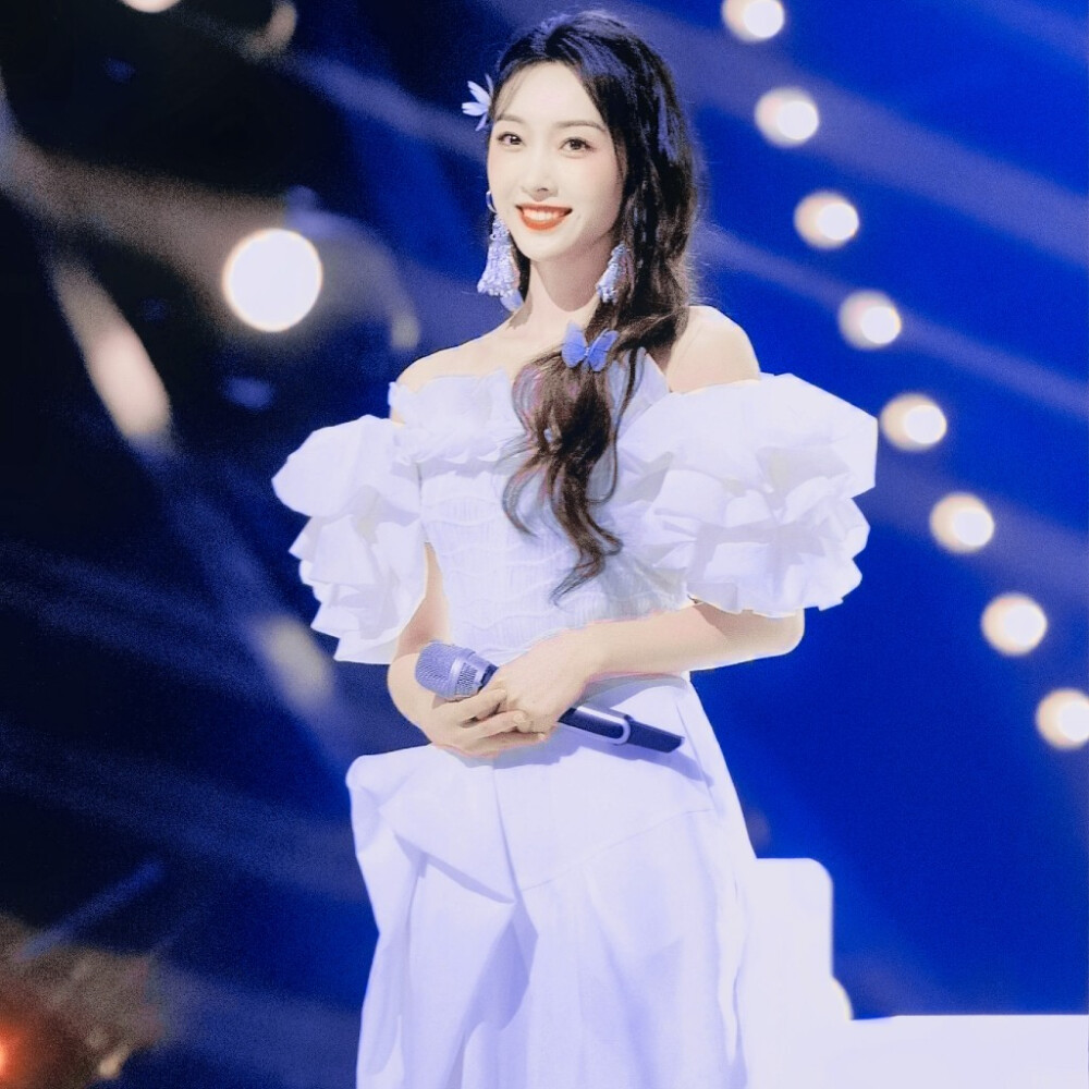 ˙雨林都有蝴蝶在助你前行。
˙宣璐 ／ 江思吟