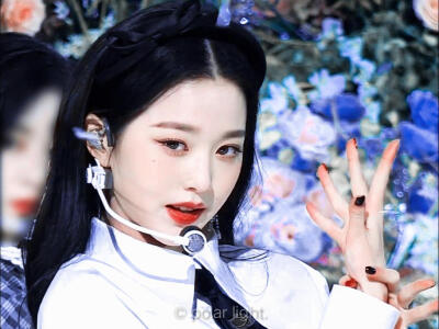 ‖天 鹅 公 主‖
张元英‖宋卿乐。
原图暮雨潇潇