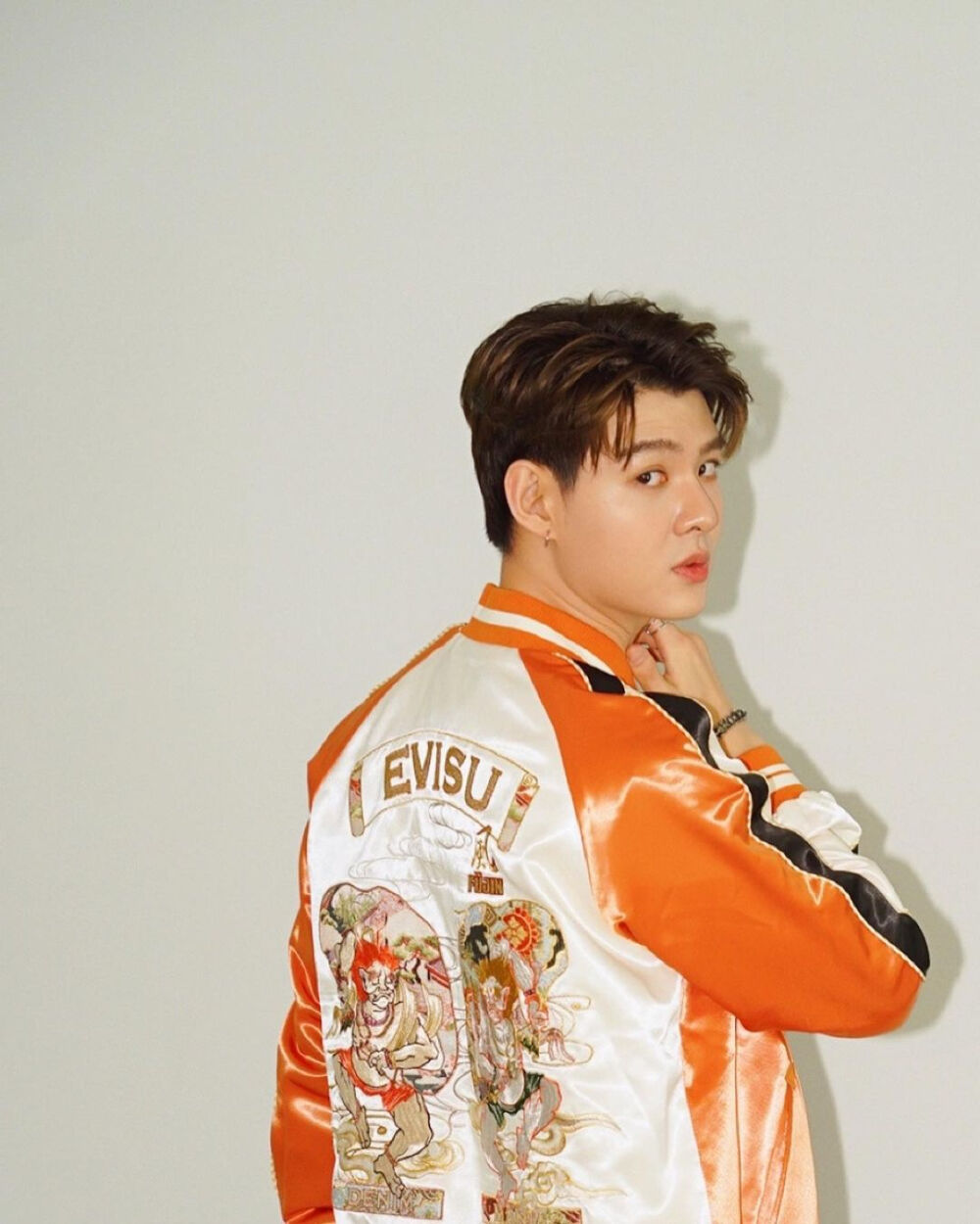 他泰黄明明saint明明