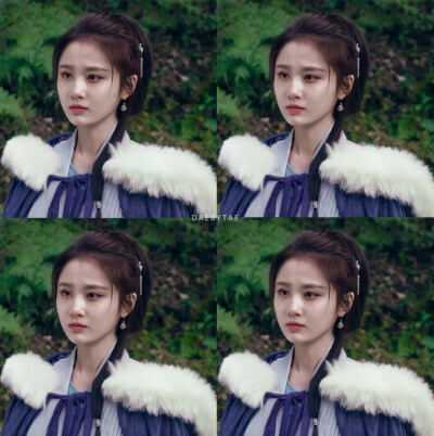 #张慧雯# ｜林奚
“平安喜乐” 一周年快乐
cr@云彩樱花