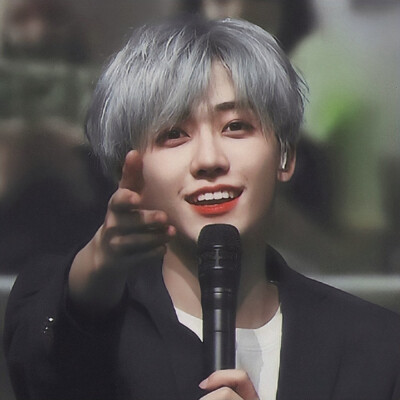  / 为 你 /
罗渽民
经年辰景
原截 白祁