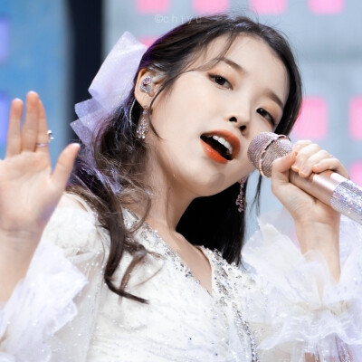 IU