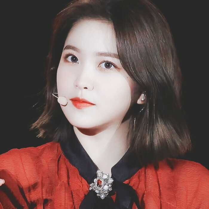 金艺琳Yeri
©adorablecandy81