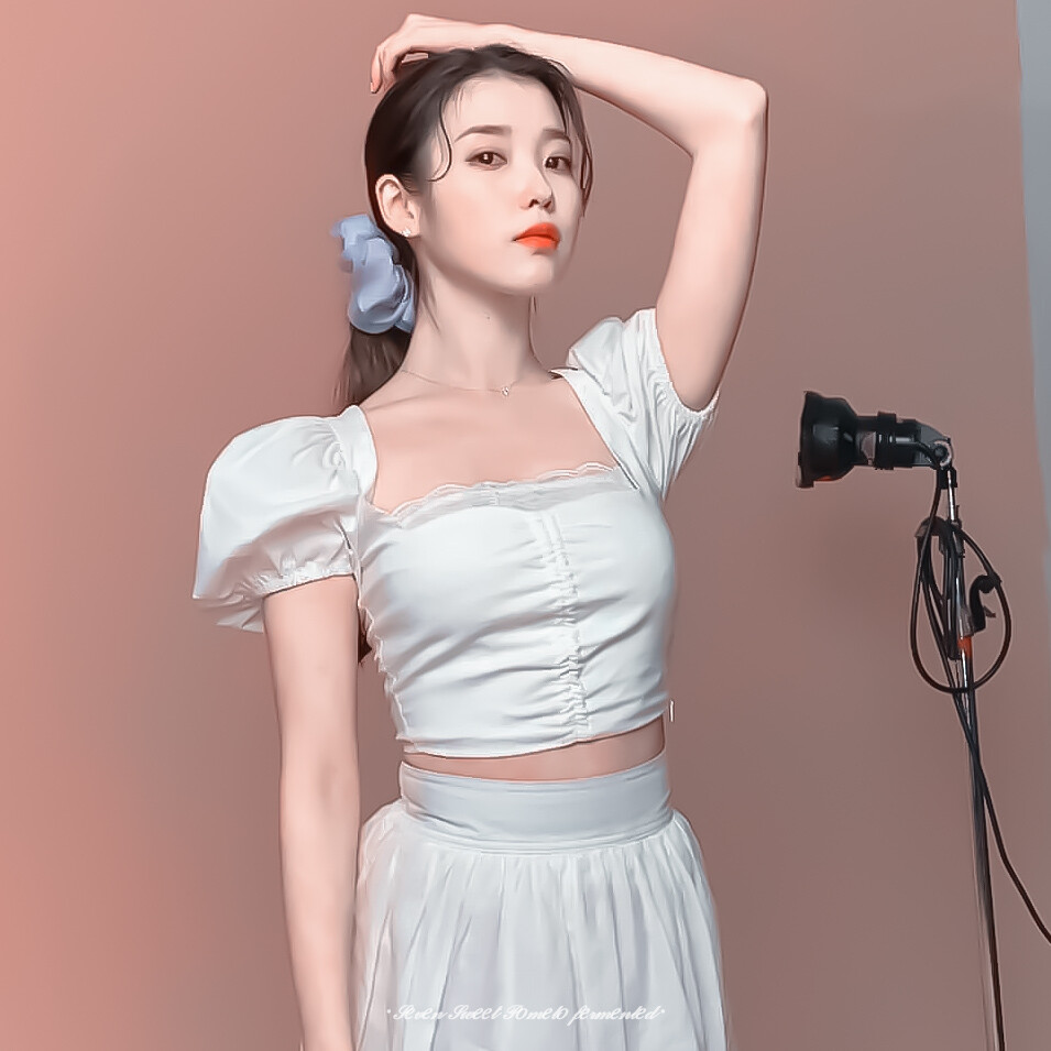 ◦IU