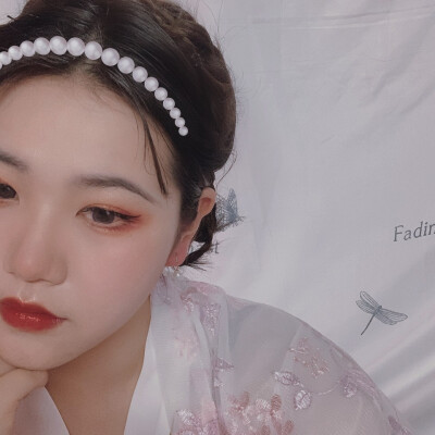 第一件汉服