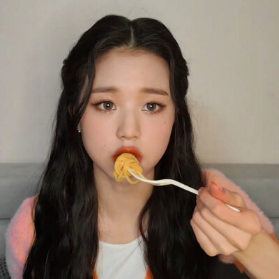 .张元英.
_抱图看简介.