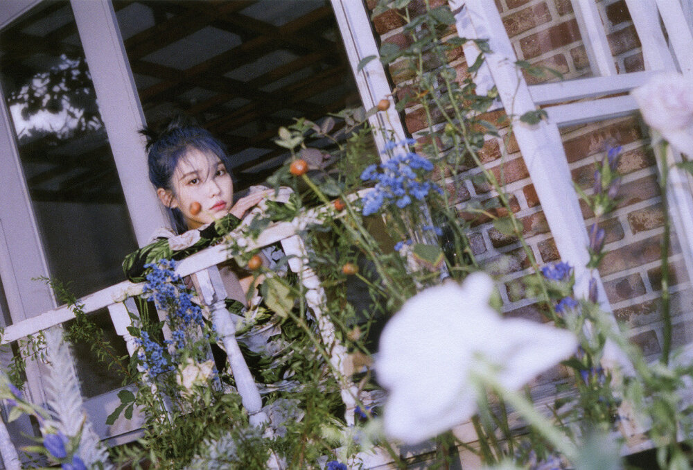 IU迷你五辑＜Love，Poem＞扫图