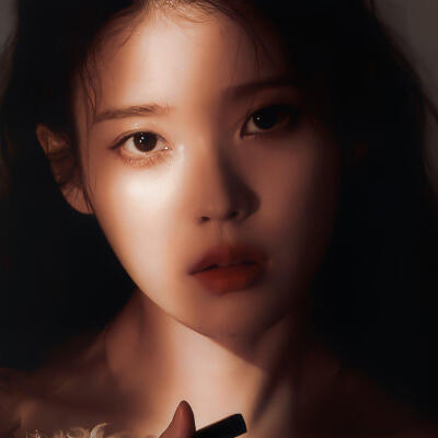 IU