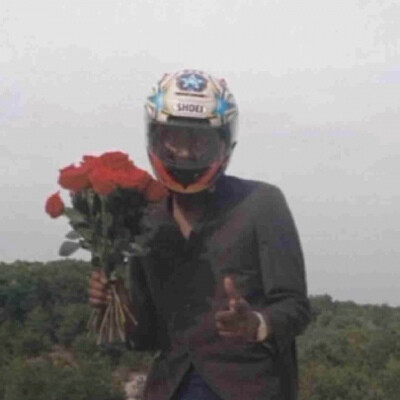 点赞加关注，让我冲个认证