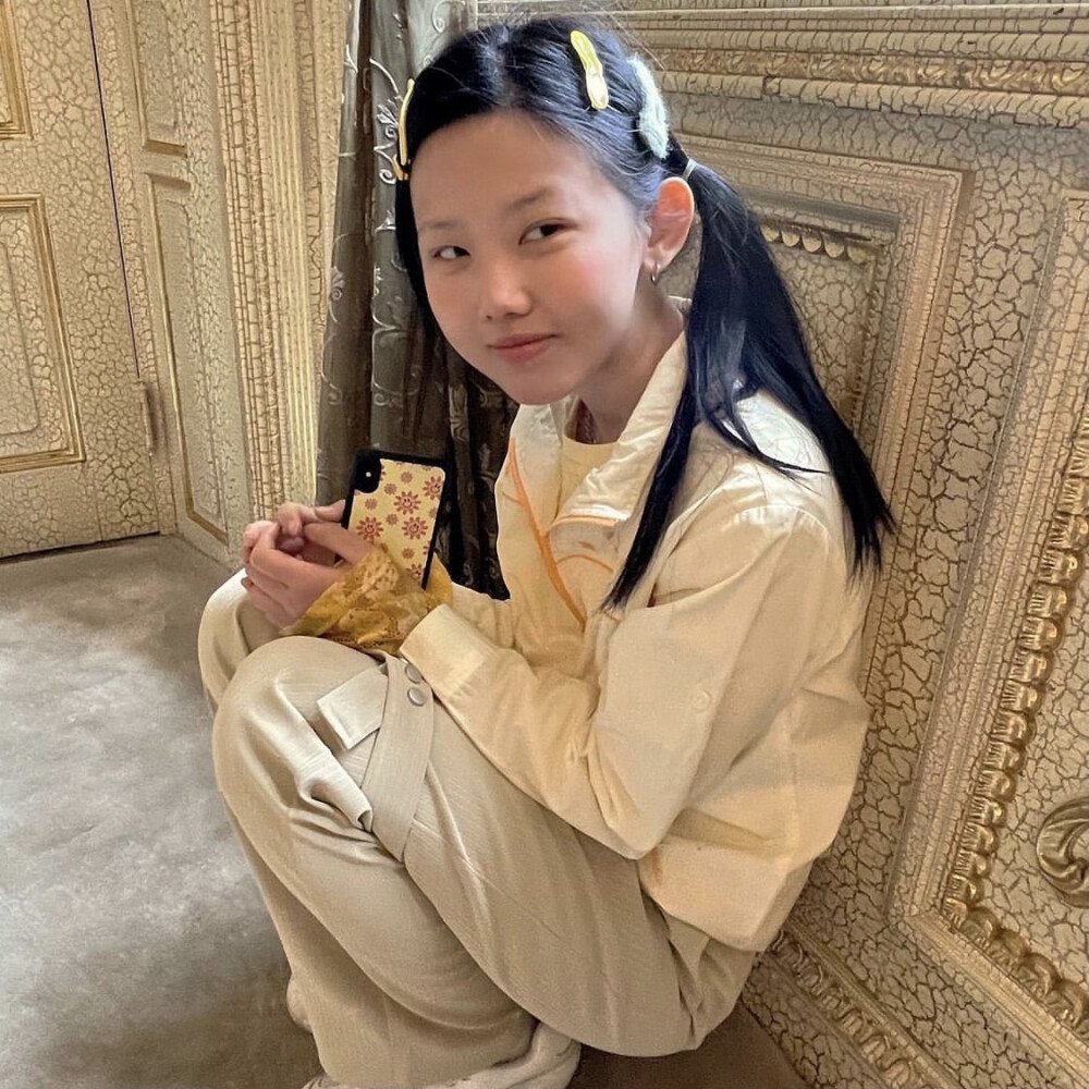 ins:iaiaiswatchinu
