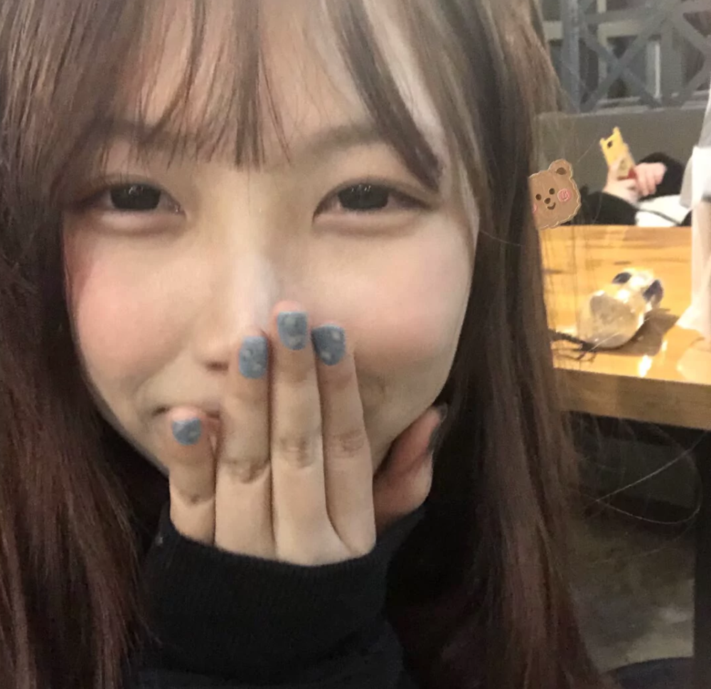 希望这个夏天有惊喜有心动有人陪你吹晚风.（新手多多关照谢谢.）