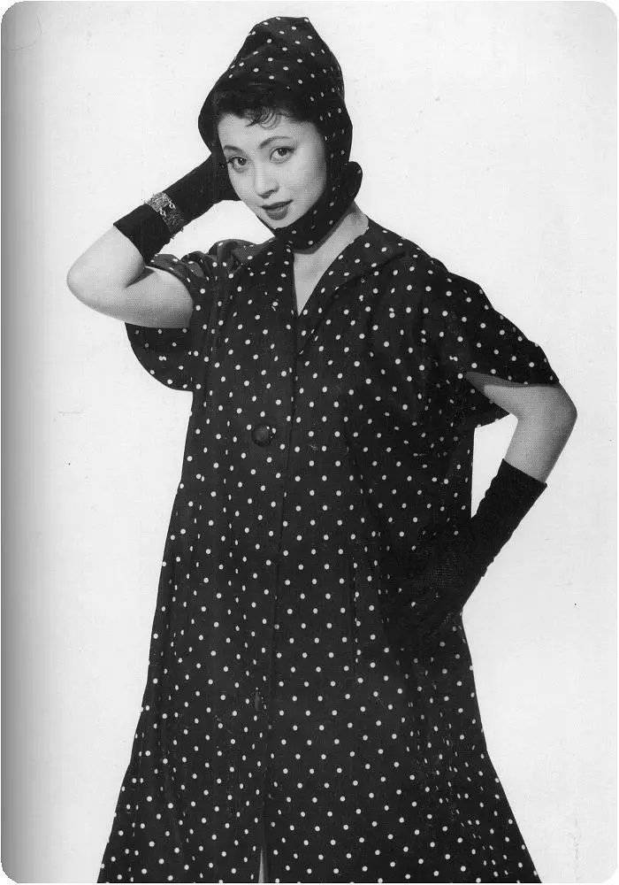 冈田茉莉子