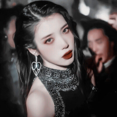 -iu李知恩-
//DO YOU LOVE ME
爱哪个调子内？
cr：唱辑