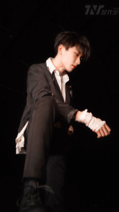 
祺鑫 风年 壁纸自修
拿圖點贊禁白嫖！
