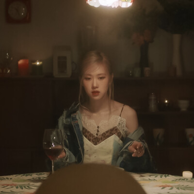 ALL MY LOVE IS GONE
奶源星星 伸手党 拿图收藏