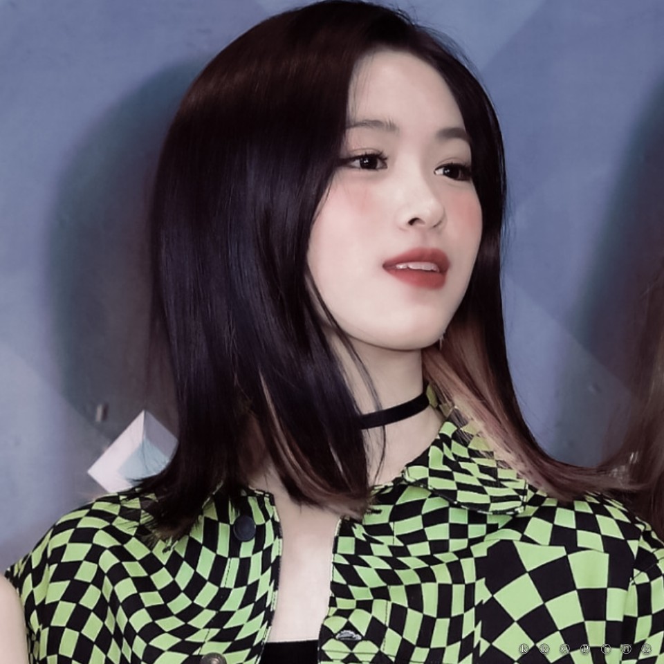 我的有趣程度完全取决与我身边的人是谁，我超有梗但只存在于自己的舒适圈。
申留真