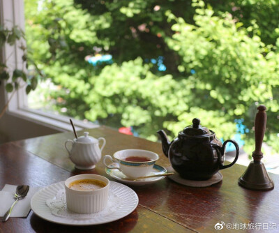 ｜日本Kyoto｜Misslim是京都少有的专门喝红茶的店铺，每一款茶都配有不同的杯子，非常具有仪式感。店里的芝士蛋糕或司康＋红茶套餐是人气餐品，芝士丝毫不腻，表面被烤的刚刚好，下层则细腻顺滑。如果你爱红茶，也爱…