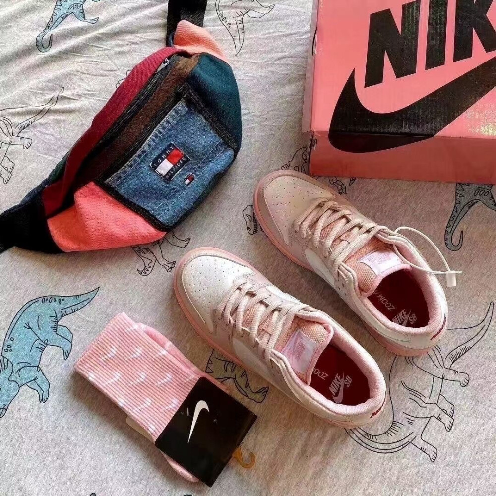 粉色夏天系
春天少女必备 nike鞋
