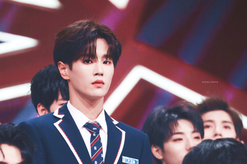 190406青春有你uniq李汶翰crlogo