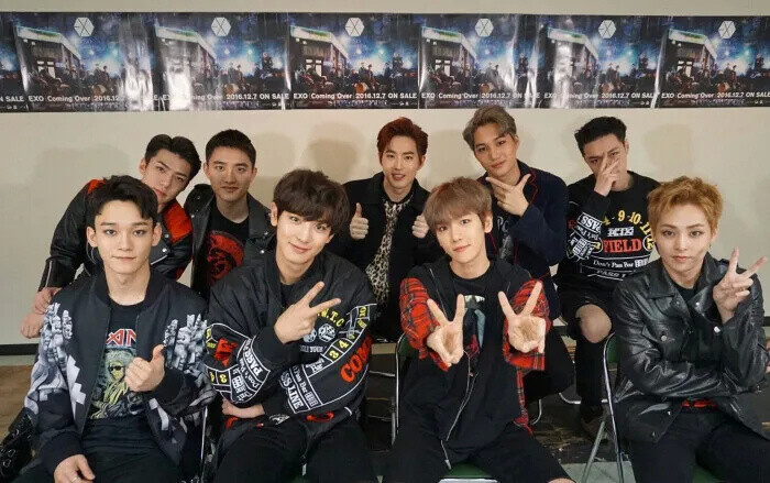 #EXO 0408出道九周年快乐＃
你所在的星球我围绕着降落，九个光年是你陪我走过来的双向爱情
2012.04.08—2021.04.08EXO与EXO-L的故事未完待续