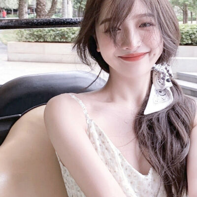 我淋过最大的雨 是你在日光下的不回头