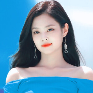 ·Jennie·
美好的一天从雪碧妮开始
原截梦羽