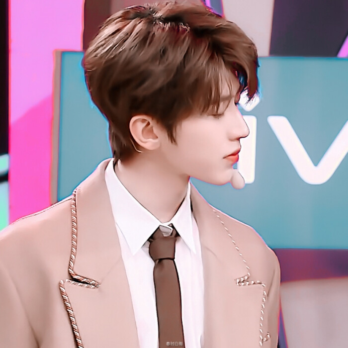 ·蔡徐坤
临川行