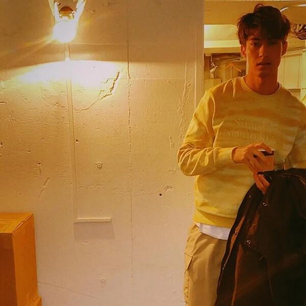 Intersection 米卡 和马 庆怜 青山威廉