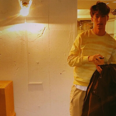 Intersection 米卡 和马 庆怜 青山威廉