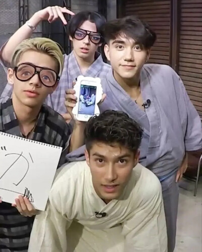 Intersection 米卡 和马 庆怜 青山威廉