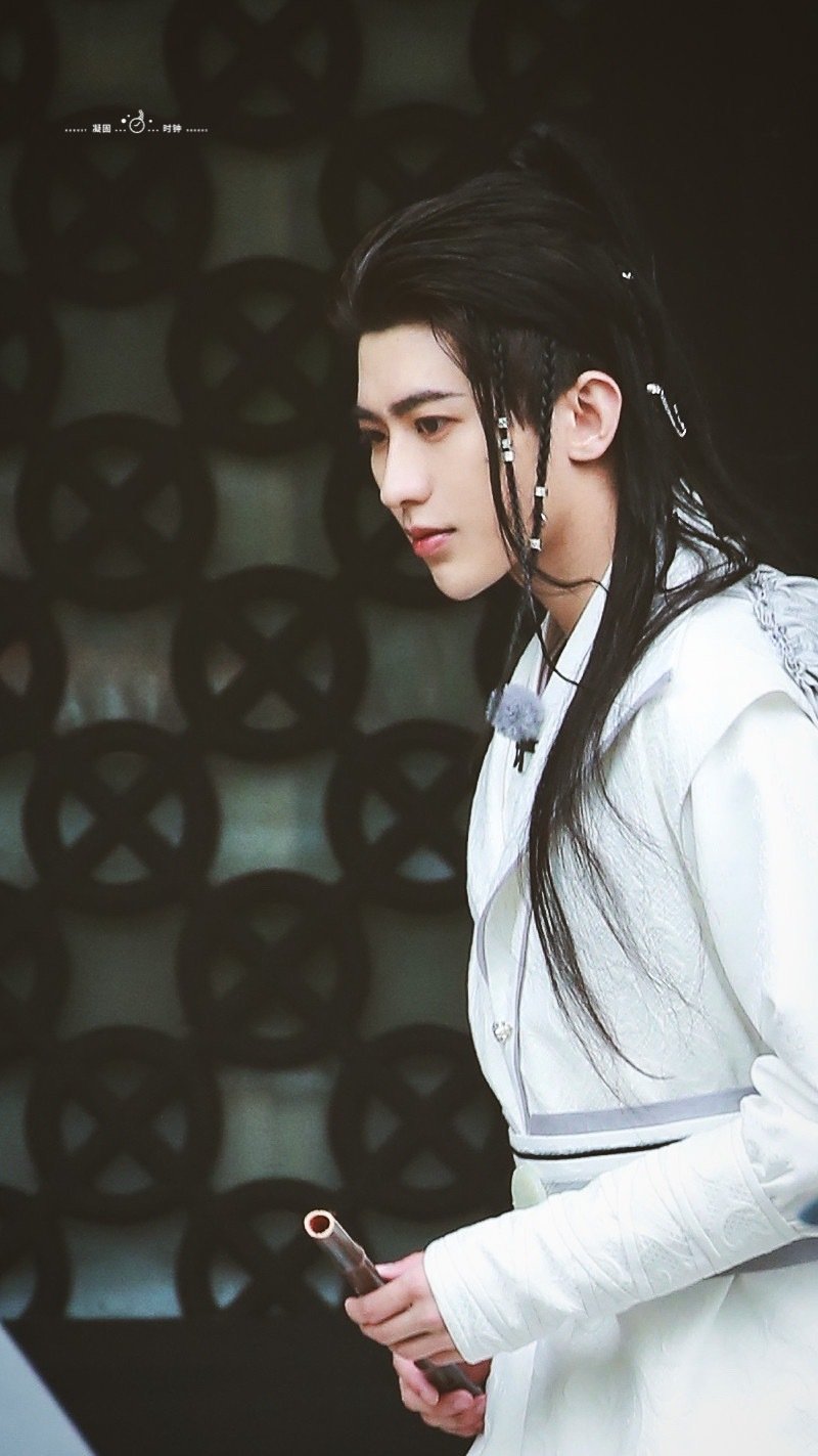 蔡徐坤
cr凝固时钟·August|蔡徐坤