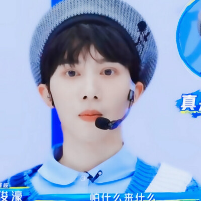 李俊濠
id雾岛無风