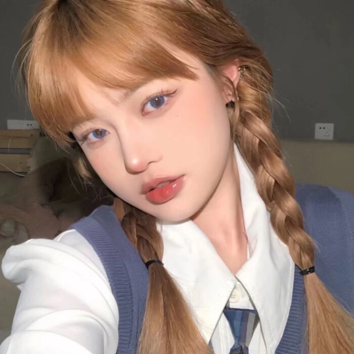 正脸女头