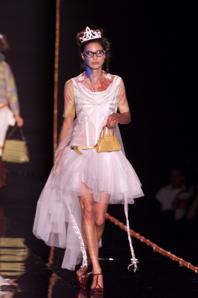 John Galliano Fall 2000 READY-TO-WEAR