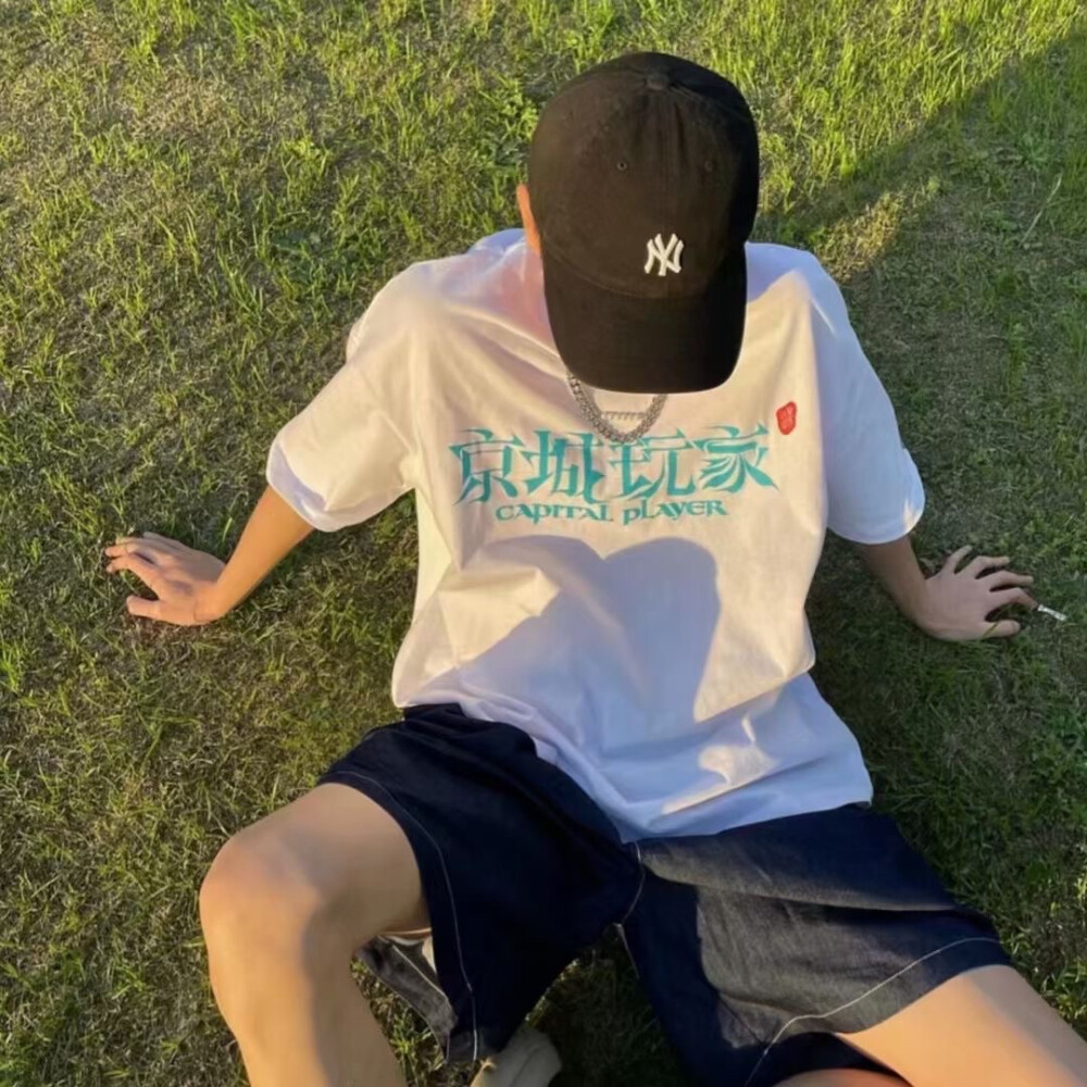 指尖花凉男生头像