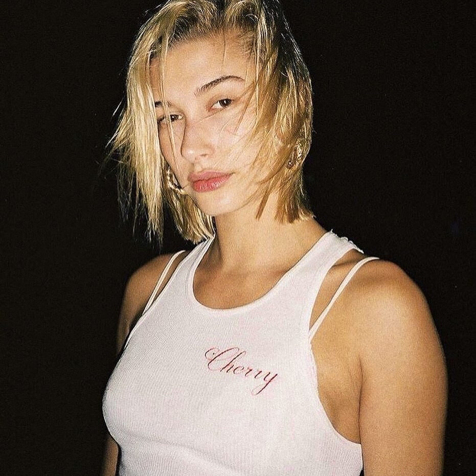 Hailey Bieber