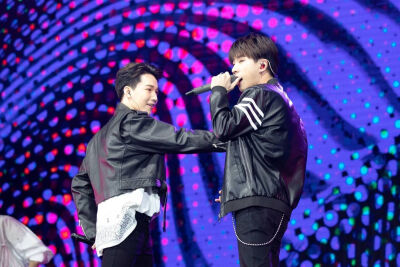 他泰 王俊勇Perth 泡芙