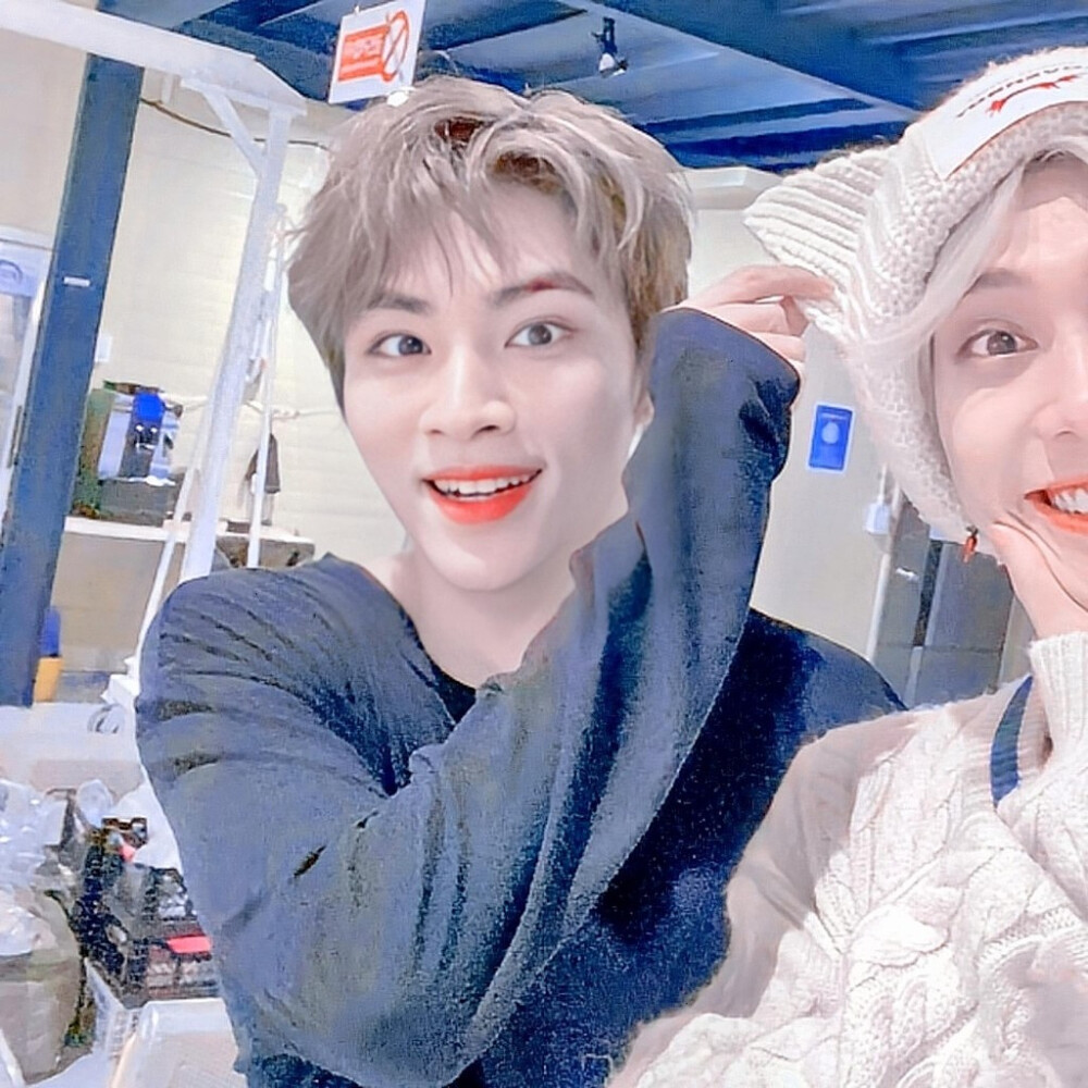 可可爱爱没有脑袋肖俊黄冠亨