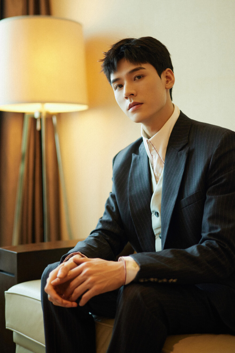 龚俊金丝眼镜半永久